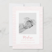 クラシック手描きピンクストライプの色の誕生発表 招待状 (正面)