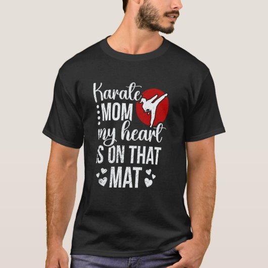 クラシック空手ママ 母の心は道場にあります 空手 Tシャツ (正面)