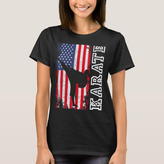 クラシック空手 アメリカ国旗 7月4日 愛国 アメリカ Tシャツ (正面)