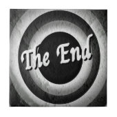 クラシック終了クレジット – B&W タイル (正面)