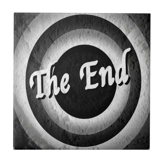 クラシック終了クレジット – B&W タイル (正面)