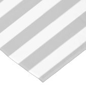 クラシック薄いグレーと白のストライプ テーブルクロス (アングル)