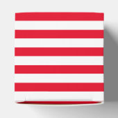 クラシック赤と白ストライプの フェイバーボックス (上部)