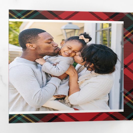 クラシック赤タータンチェック数々の – 写真折り畳みホリデーカード 三つ折り招待状 (内部最初)