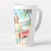 クラシック車でビーチの少女 カフェラテマグ (右アングル)