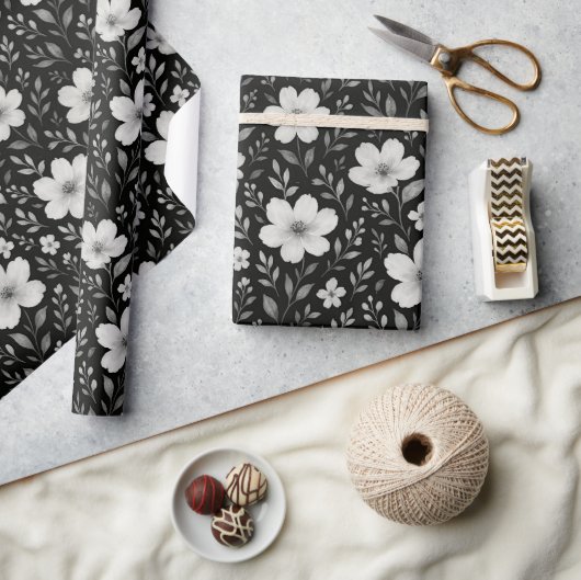 クラシック離れフローラアートパターンオングレーブラック ラッピングペーパー (クラフト)