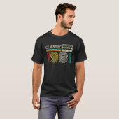 クラシック1981ヴィンテージ1981カセットテープ男性女性 Tシャツ (正面フル)