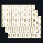 クラシック ゴールド ボタニカル リーフ パターン ウェディング ラッピング<br><div class="desc">偽のゴールド ハートの葉のパターンで結婚式のギフトを包むと、素晴らしいプレゼントになります。 新婚夫婦、ブライダルシャワー、結婚式のシャワー、新しい家、婚約シャワーなどに最適です。</div>