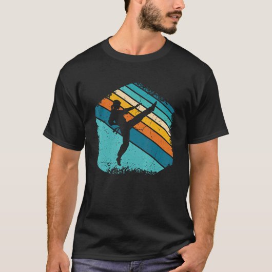 クラシック ヴィンテージ キック 空手 Tシャツ (正面)