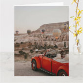 クラシック ヴィンテージ レッド カー ホット エア バルーンを眺める カード (黄色い花)