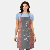 クラシーピンクローズ金ゴールドグリッターパーソナライズされた名 エプロン (着用した状態)