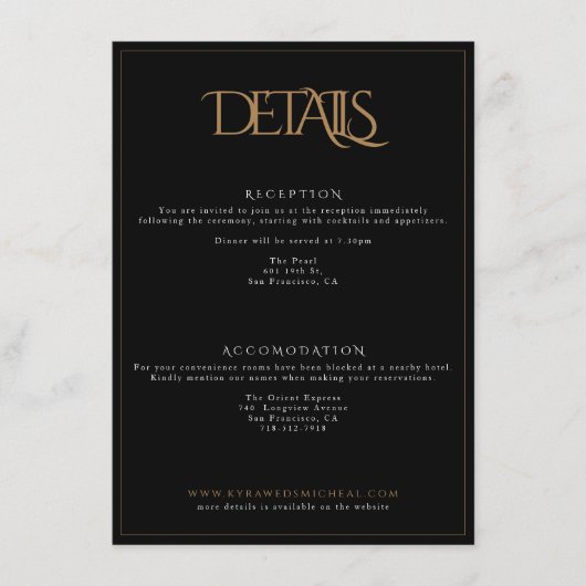 クラシーブラック&金ゴールドモノグラムタイポグラフィ結婚ズ エンクロージャーカード (正面)