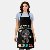 クラス全体のきらめくGroovyレトロ エプロン (着用した状態)