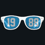 クラス1988 35th高校懇親会ブルーホワイト レトロサングラス<br><div class="desc">1998年の高校懇親会パーティーは35周年素晴らしを迎える。19書白で一方の88の青い党の好意の眼鏡のクールもう一方で。フェスティバルのサングラス同窓生のための。</div>