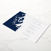 クラス2024卒業ネイビーブルーとシルバーフォイル 箔招待状 (回転した状態)