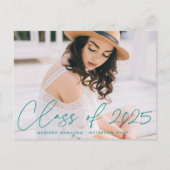 クラス2025ティール(緑がかった色)スクリプト写真卒業パーティー インビテーションポストカード (正面)