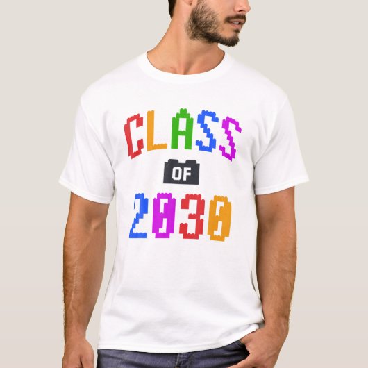クラス2030子供レンガおもちゃおもちゃ4年生の学校 Tシャツ (正面)