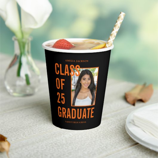 クラス25ブラック&オレンジの写真卒業パーティー 紙コップ (インサイチュ)