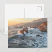 クラッシュする波とカリフォルニア沿岸の夕日 ポストカード (正面/裏面)