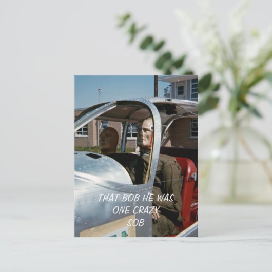 クラッシュテストおもしろいダミーフォト誕生日 インビテーションポストカード (スタンド正面)