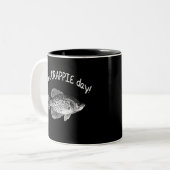 "クラッピー日"の-クラッピーの魚釣りを持って下さい ツートーンマグカップ (正面左)