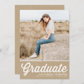 クラフトフェイクレトロはっきりしたタイポグラフィ写真卒業 招待状 (正面/裏面)