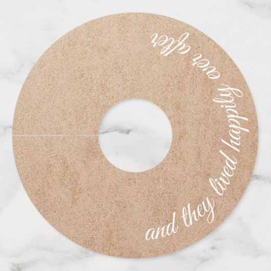 クラフト紙と彼らは後に幸せに暮らした ワイングラスタグ (正面)