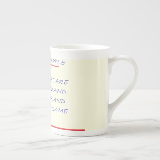 クラブのおもしろいメッセージに青と赤で参加 ボーンチャイナマグカップ (右)