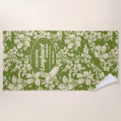 クラブサーフィンロングボードロゴハイビスカスアロハ – グリーン ビーチタオル (正面)