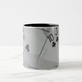 クラブ王室のフラッシュポーカーカードパターン ツートーンマグカップ (中央)