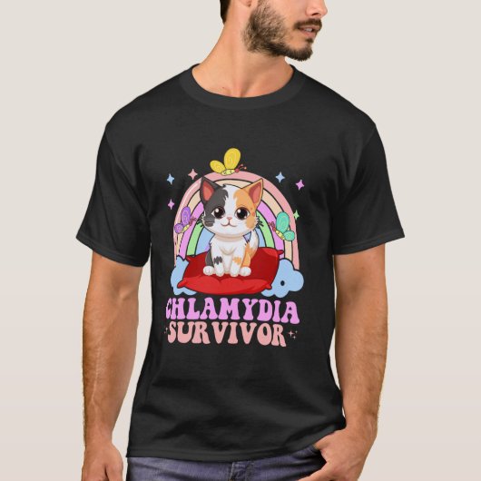 クラミジアサバイバー レインボー 猫 細菌 大人のユーモア Tシャツ (正面)
