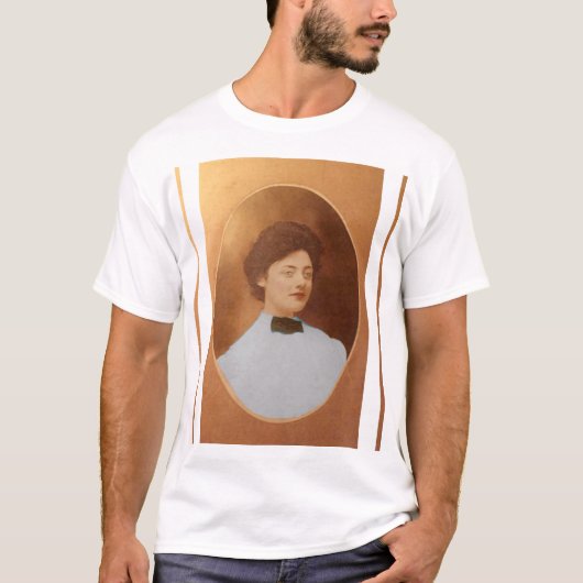 クララ・セージ・タラ・ジョンソン 1909年 肖像画 美術品 Tシャツ (正面)