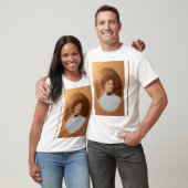 クララ・セージ・タラ・ジョンソン 1909年 肖像画 美術品 Tシャツ (ユニセックス)