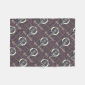 クランカーネギークレストタータンチェック フリースブランケット (正面(横))