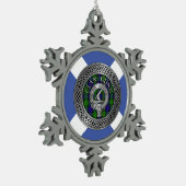 クランガンクレスト&タータンチェックノット スノーフレークピューターオーナメント (左)