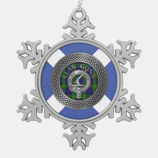 クランガンクレスト&タータンチェックノット スノーフレークピューターオーナメント (正面)