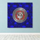 クランスチュワートクレスト&タータンチェックノットオンティスル キャンバスプリント (インサイチュ (ウッドフロア))