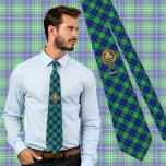 クランダグラスクレストオーバータータンチェック ネクタイ<br><div class="desc">クラン・ダグラスのクレストバッジに囲まれてストラップとバックルタータンチェックの背景。カスタムテキスト.</div>