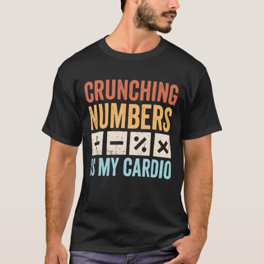 クランチングナンバーズマイカーディオレトロ会計 Tシャツ (正面)