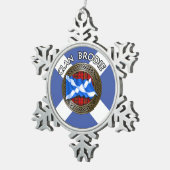 クランブロディタータンチェックノット&フラグ スノーフレークピューターオーナメント (右)