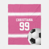 クランベリーピンクとホワイトストライプサッカー フリースブランケット (正面)