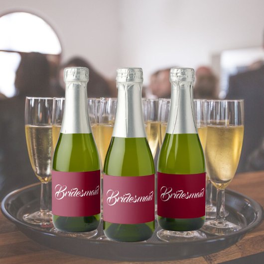 クランベリーレッド花嫁シンプルメイド定型化スクリプト スパークリングワインラベル