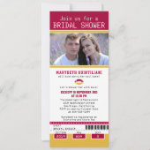 クランベリー金ゴールドサッカーチケットブライダルシャワー 招待状 (正面)