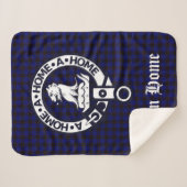クランホームクレストバッジとタータンチェック シェルパブランケット (正面(横))