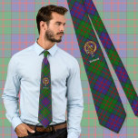 クランマクドナルドのクレストタータンチェック ネクタイ<br><div class="desc">クランMacDonaldのクレストバッジはストラップに囲まれ、タータンチェックの背景にバックル。カスタム文字。</div>