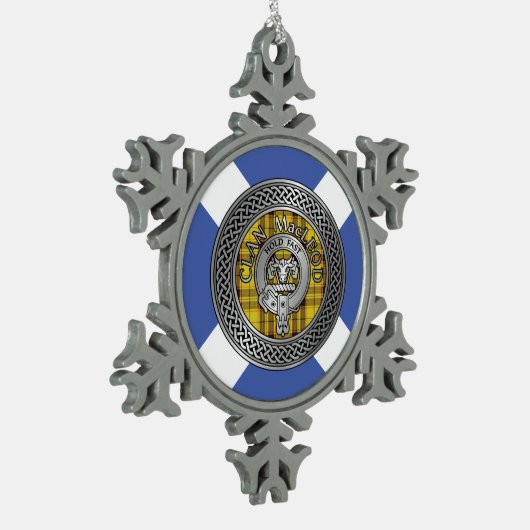 クランマクロドクレスト&タータンチェックノット スノーフレークピューターオーナメント (左)