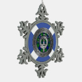 クランマッカイクレスト&タータンチェックノット スノーフレークピューターオーナメント (左)