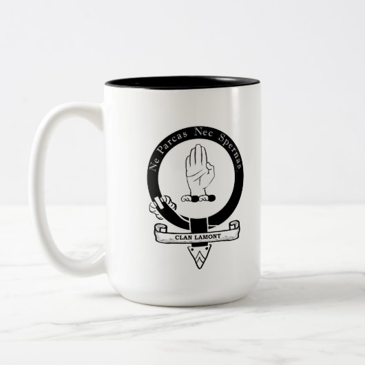 クラン・ラモントにインスパイアされたコーヒー ティー マグ (左)