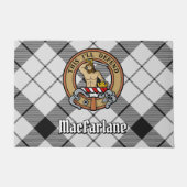 クランMacFarlaneクレストオーバー白黒タータンチェック ドアマット (正面)