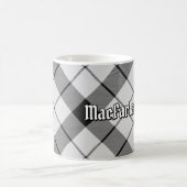 クランMacFarlane白黒タータンチェック コーヒーマグカップ (中央)